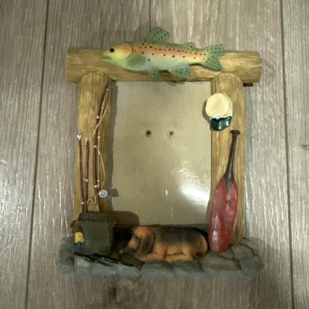Vintage DEZINE Trout Bloodhound Fisherman‎ Photo Frame Fly Fish 3.5